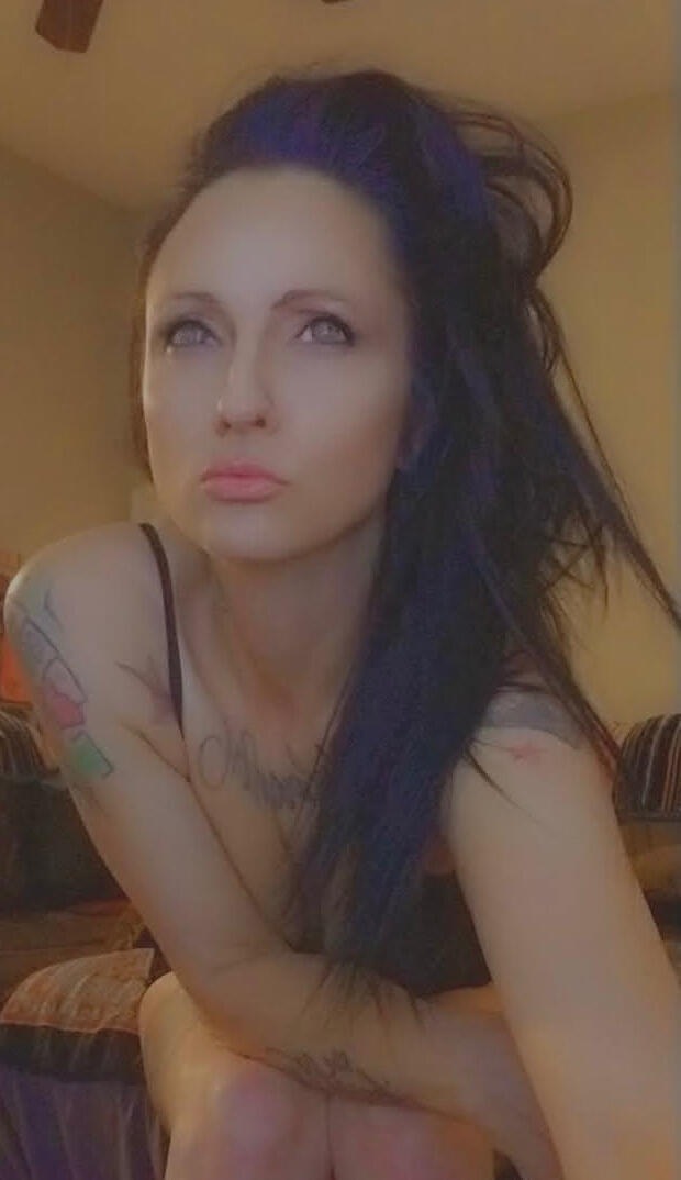 Taylor Haze, discreet luxury companion offering unrushed GFE, dinner dates, and travel companionship